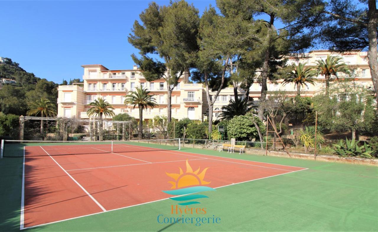 Appartement T3 Standing-Splendide vue mer - Piscine/Parking à Hyères Extérieur photo
