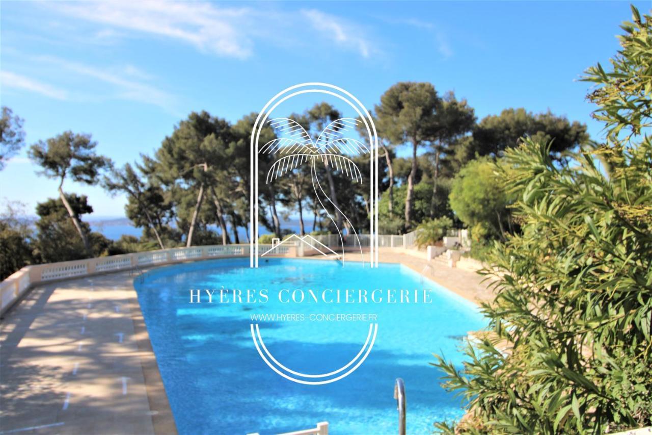 Appartement T3 Standing-Splendide vue mer - Piscine/Parking à Hyères Extérieur photo