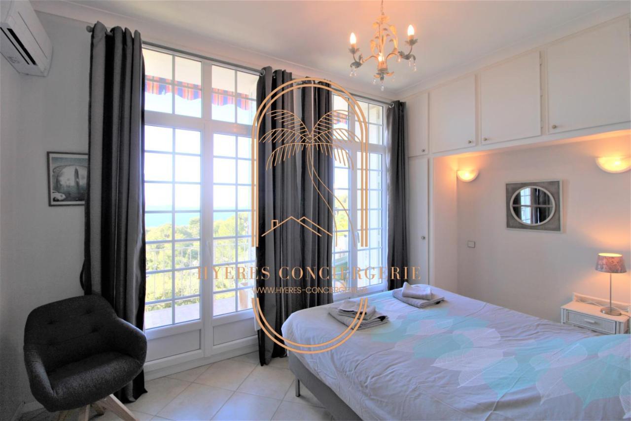 Appartement T3 Standing-Splendide vue mer - Piscine/Parking à Hyères Extérieur photo